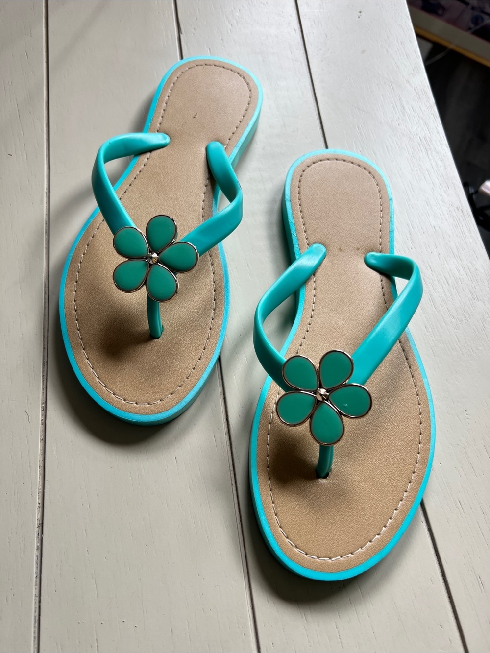 🩵Turquoise Floral Leather-Trim Flip Flops - Women